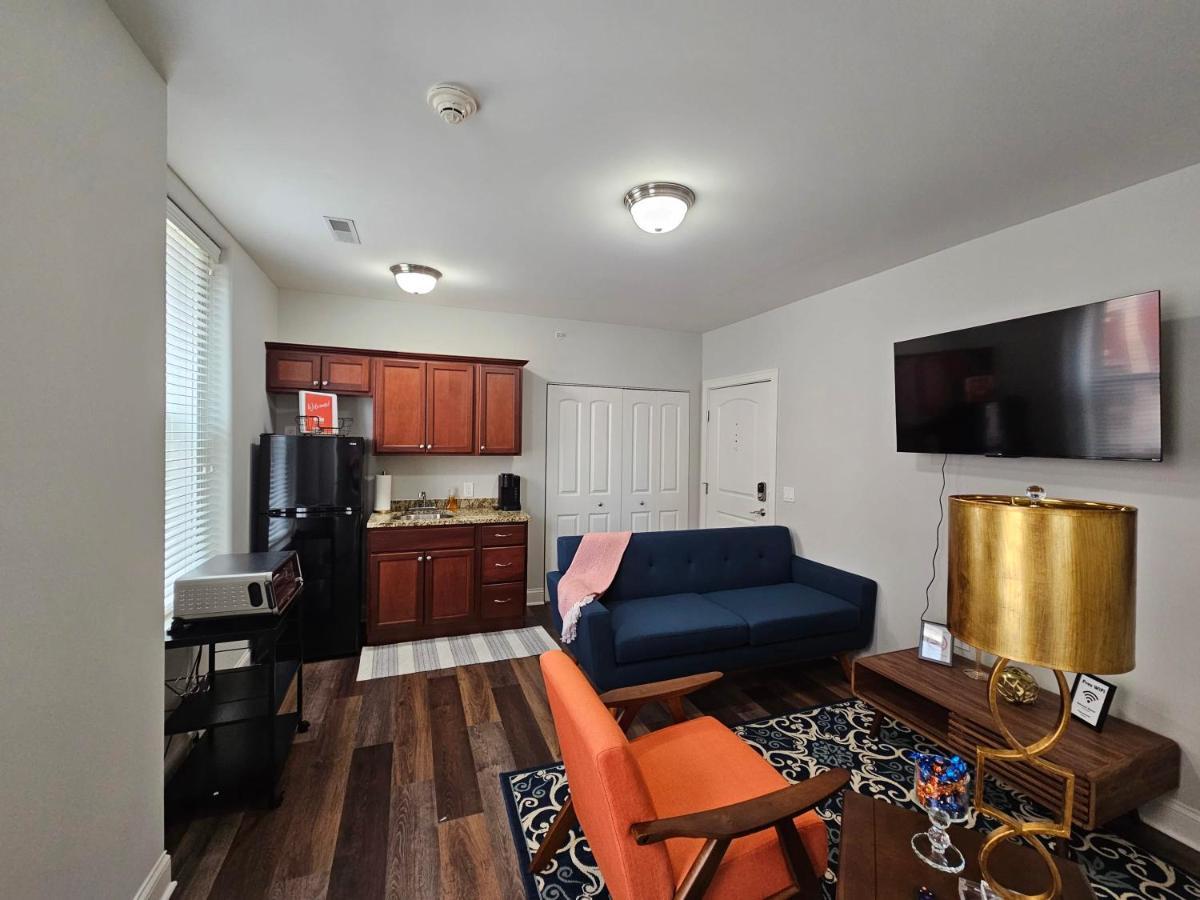 Luxurious 1 Bed 1 Bath At The Historic Inman
